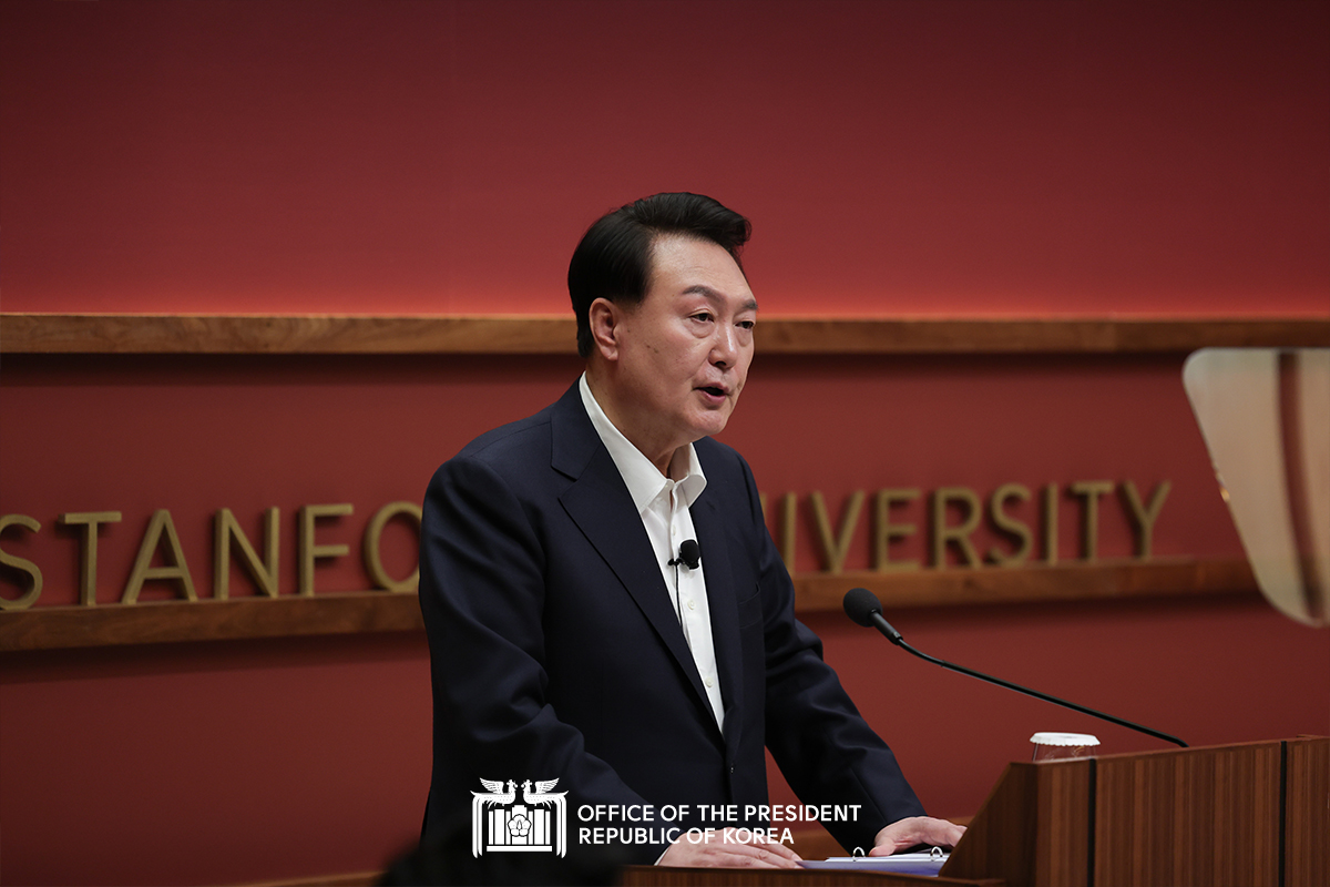 Remarks by President Yoon Suk Yeol at a Summit Discussion with the Japanese Prime Minister at Stanford University