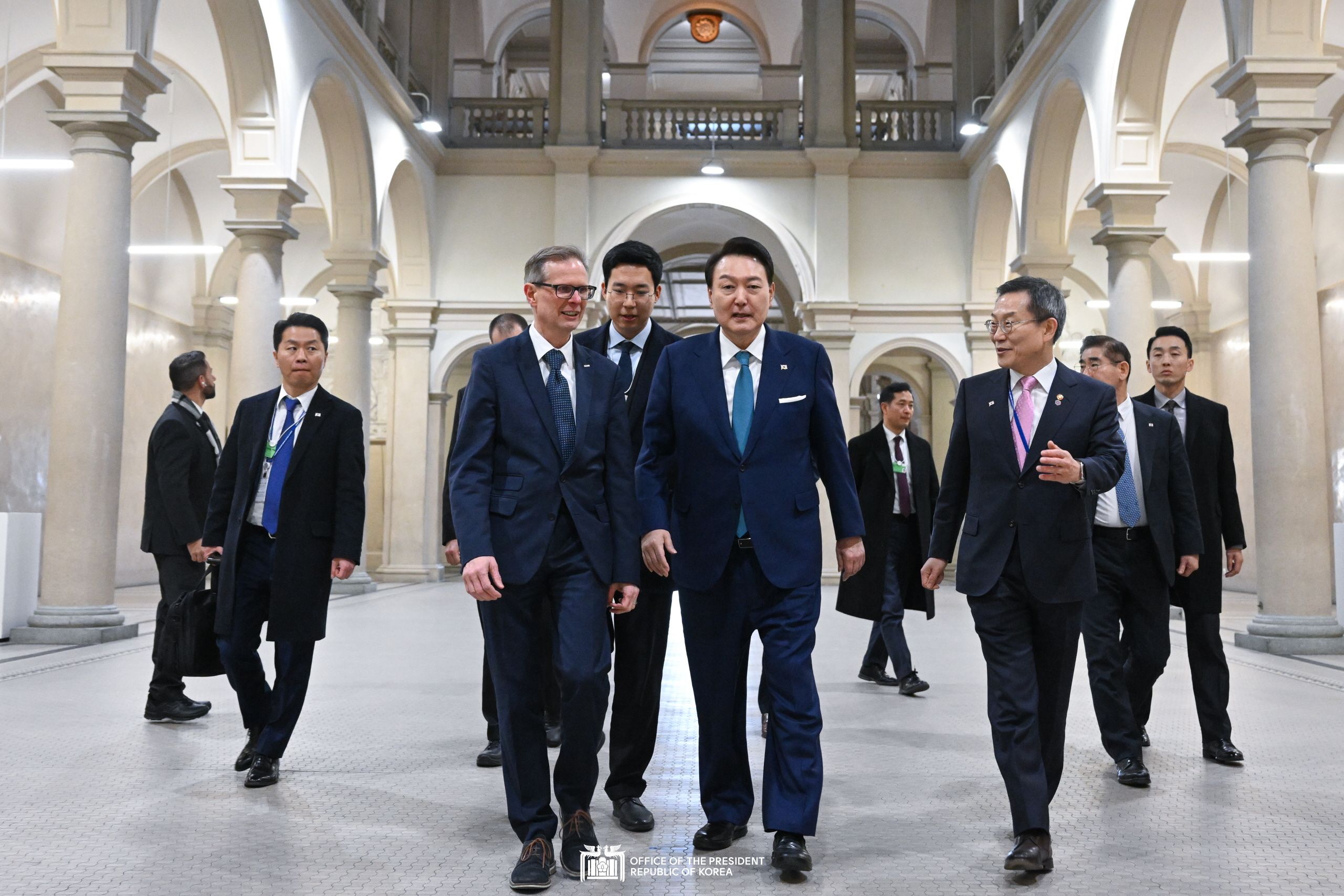 Visiting ETH Zurich, the Swiss Federal Institute of Technology, and meeting with renowned scholars in Switzerland slide 1