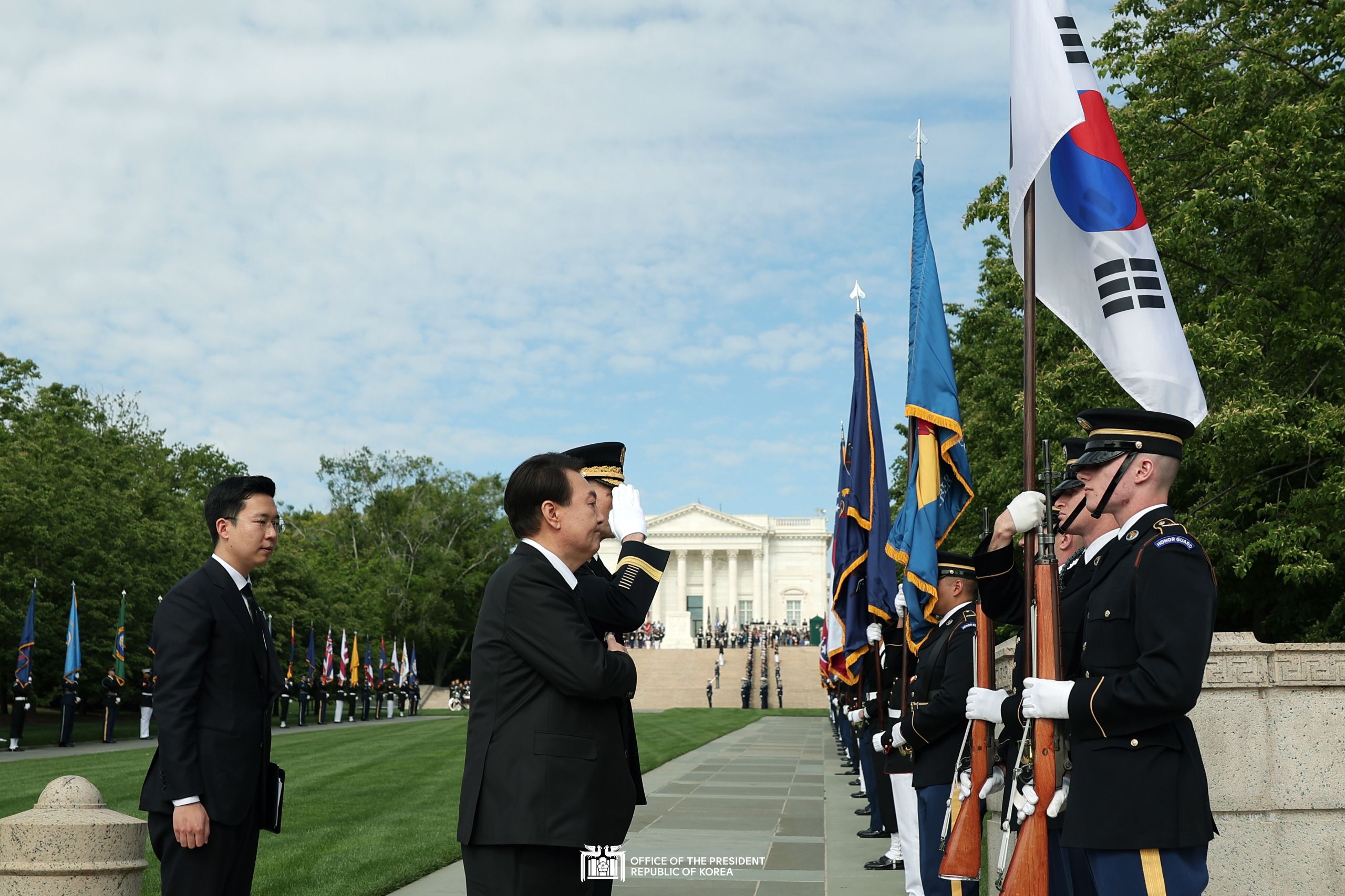 The President and First Lady visiting Arlington National Cemetery slide 1