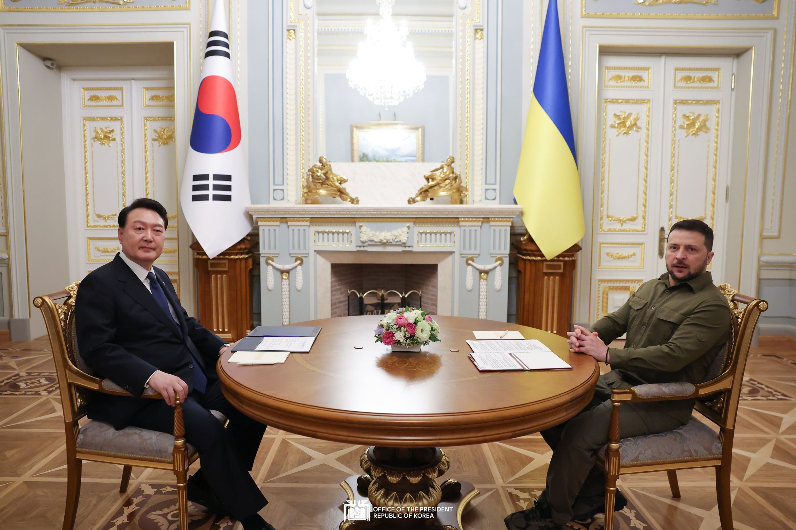 One-on-one Korea-Ukraine Summit slide 1