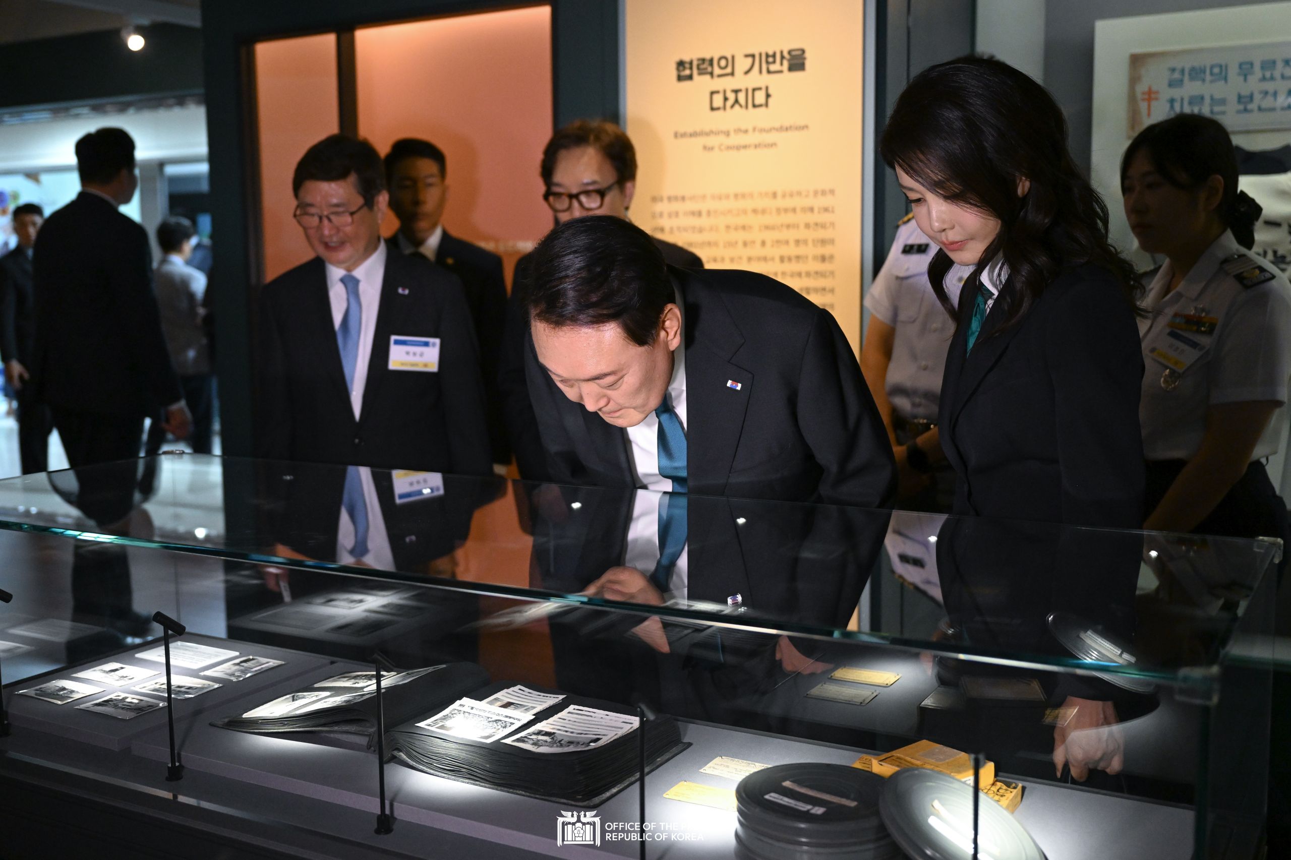 Special exhibition for the 70th Anniversary of the ROK-U.S. Alliance slide 1