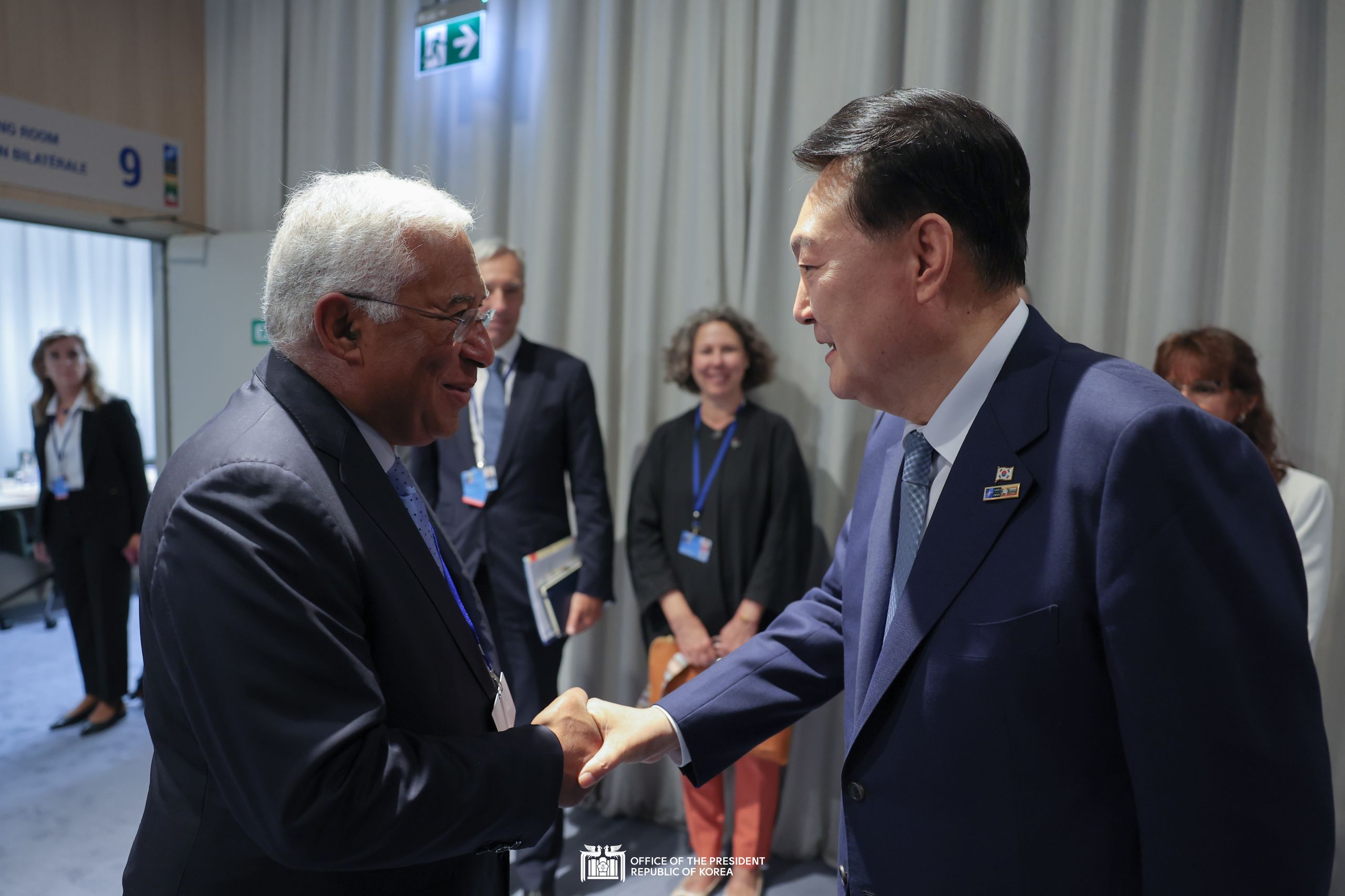 Korea-Portugal pull-aside meeting in Vilnius, Lithuania slide 1