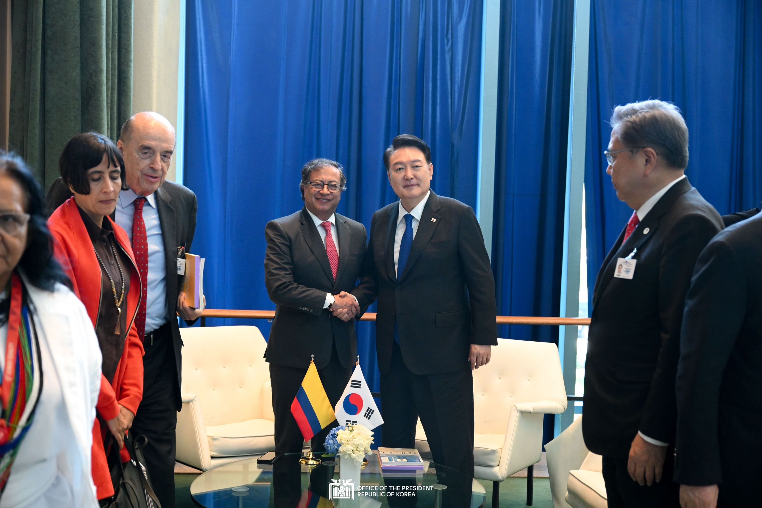 Korea-Colombia Summit in New York slide 1
