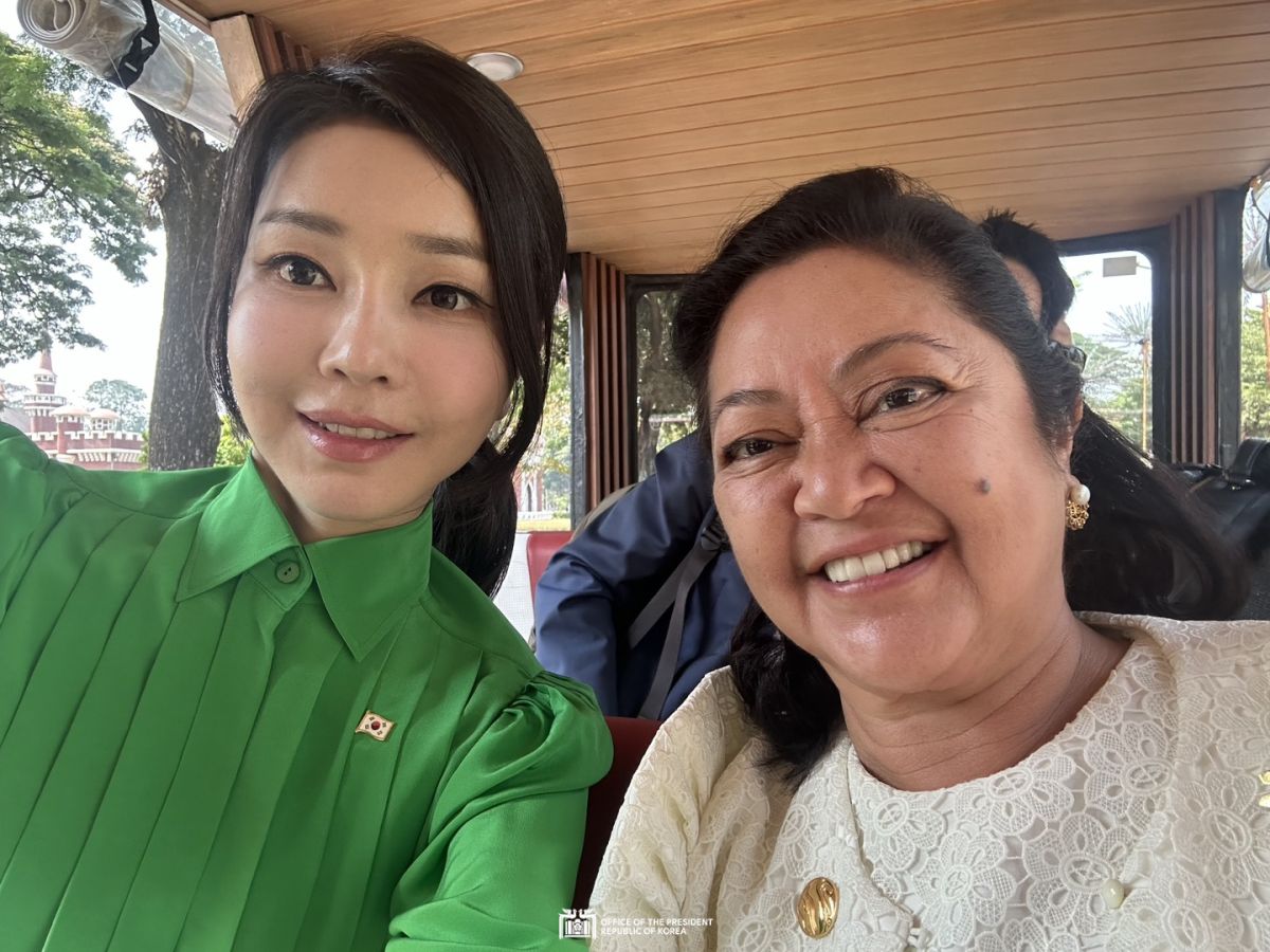 First Lady Kim Keon Hee attending an official program for the spouses of leaders attending the ASEAN-related summits in Jakarta, Indonesia slide 1