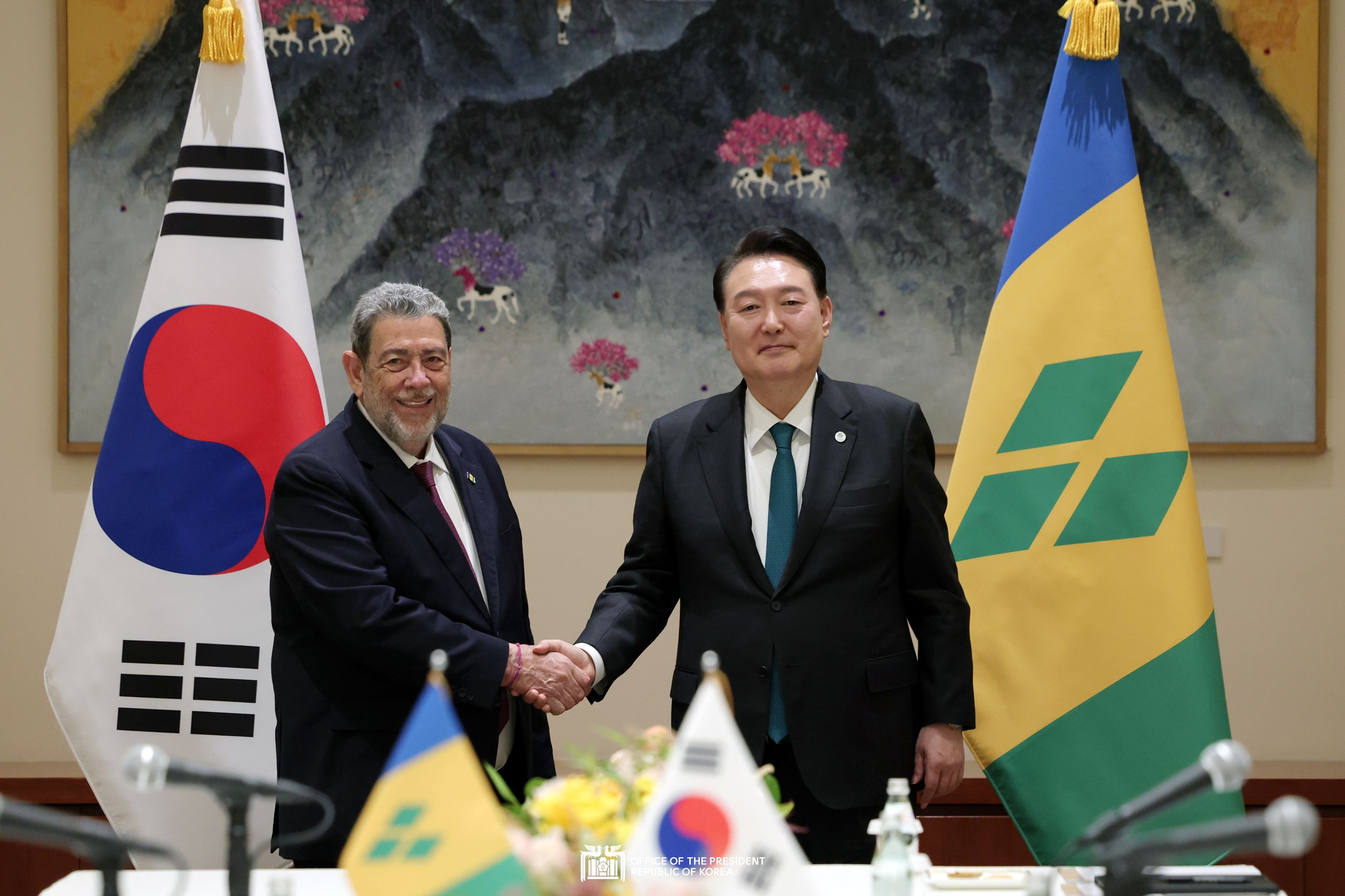 Korea-Saint Vincent and the Grenadines Summit in New York slide 1