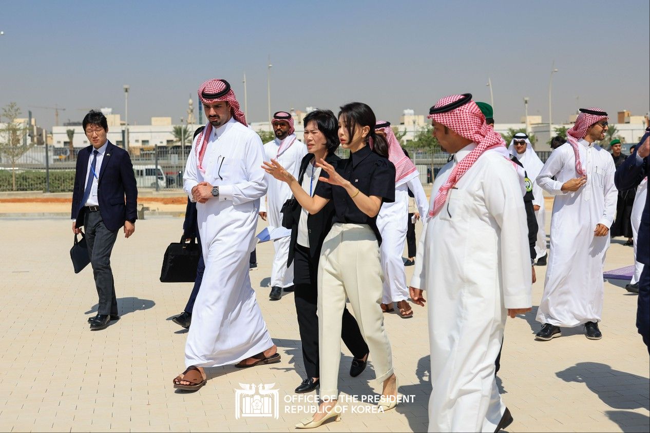 First Lady Kim Keon Hee visiting the Green Riyadh project site in Saudi Arabia slide 1