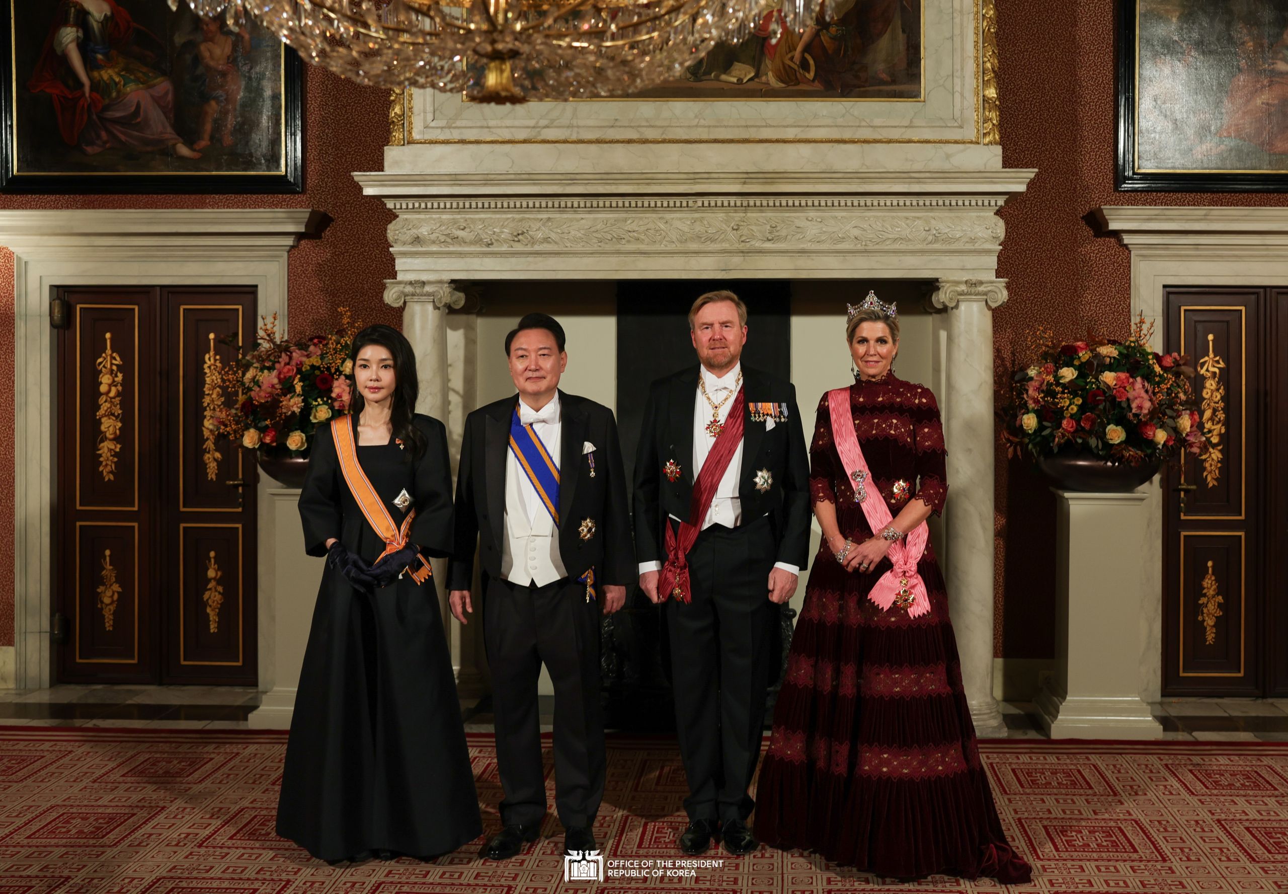 State Banquet hosted by Dutch King Willem-Alexander slide 1