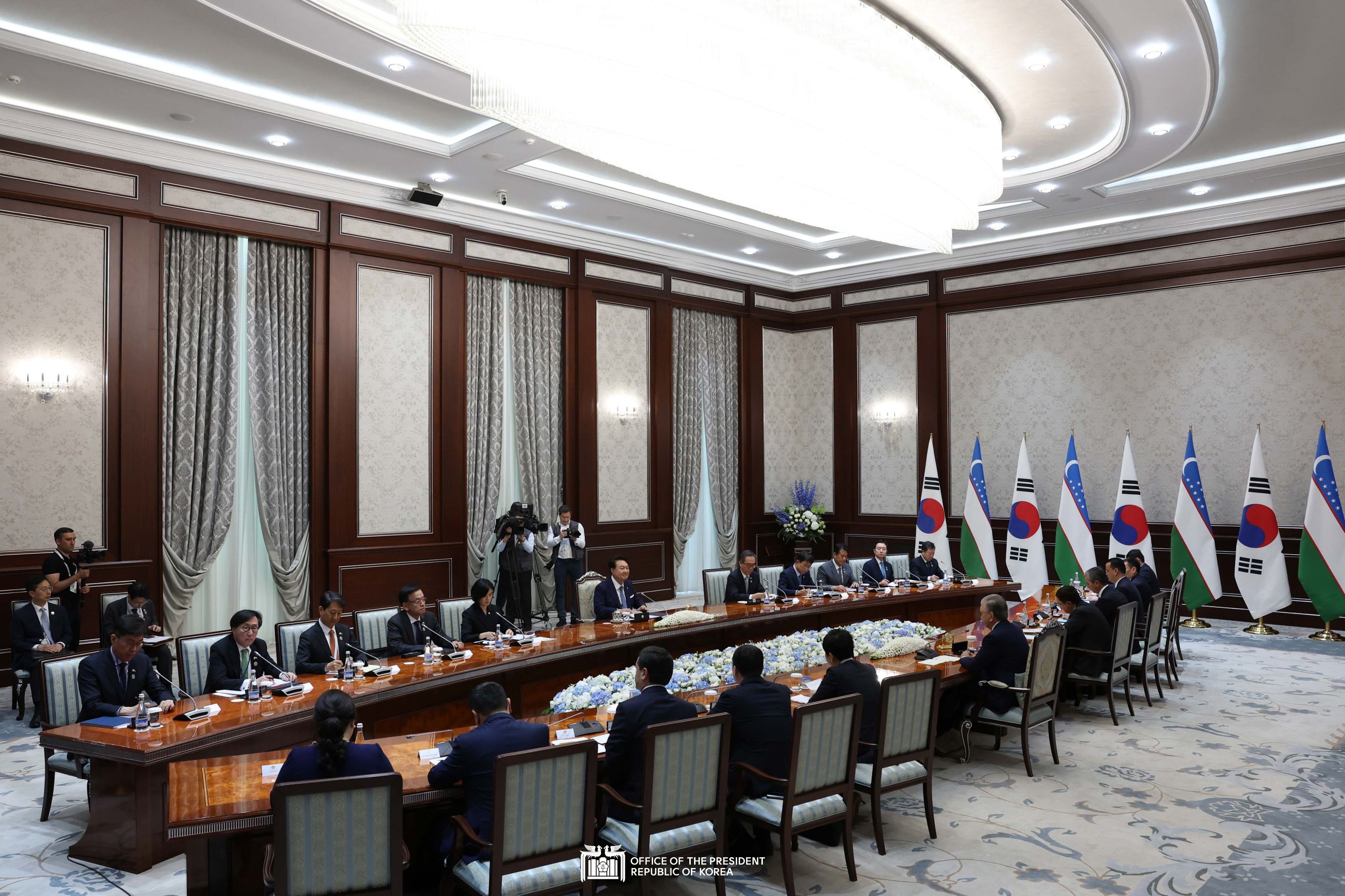 Korea-Uzbekistan extended summit slide 1