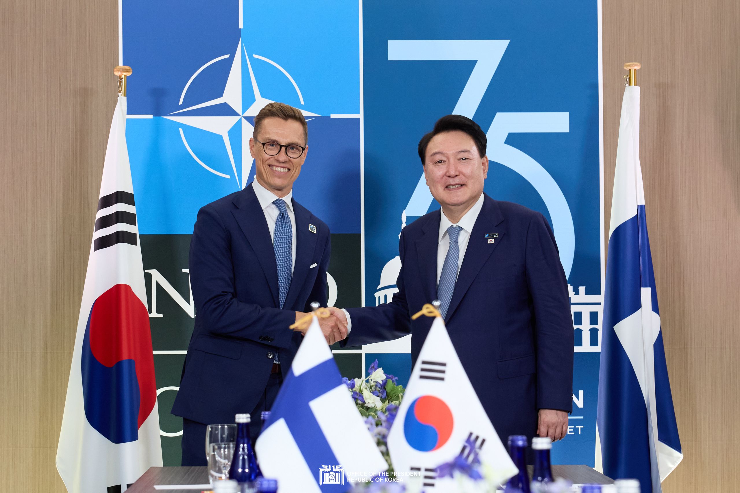 Korea-Finland summit on the sidelines of the NATO Summit slide 1