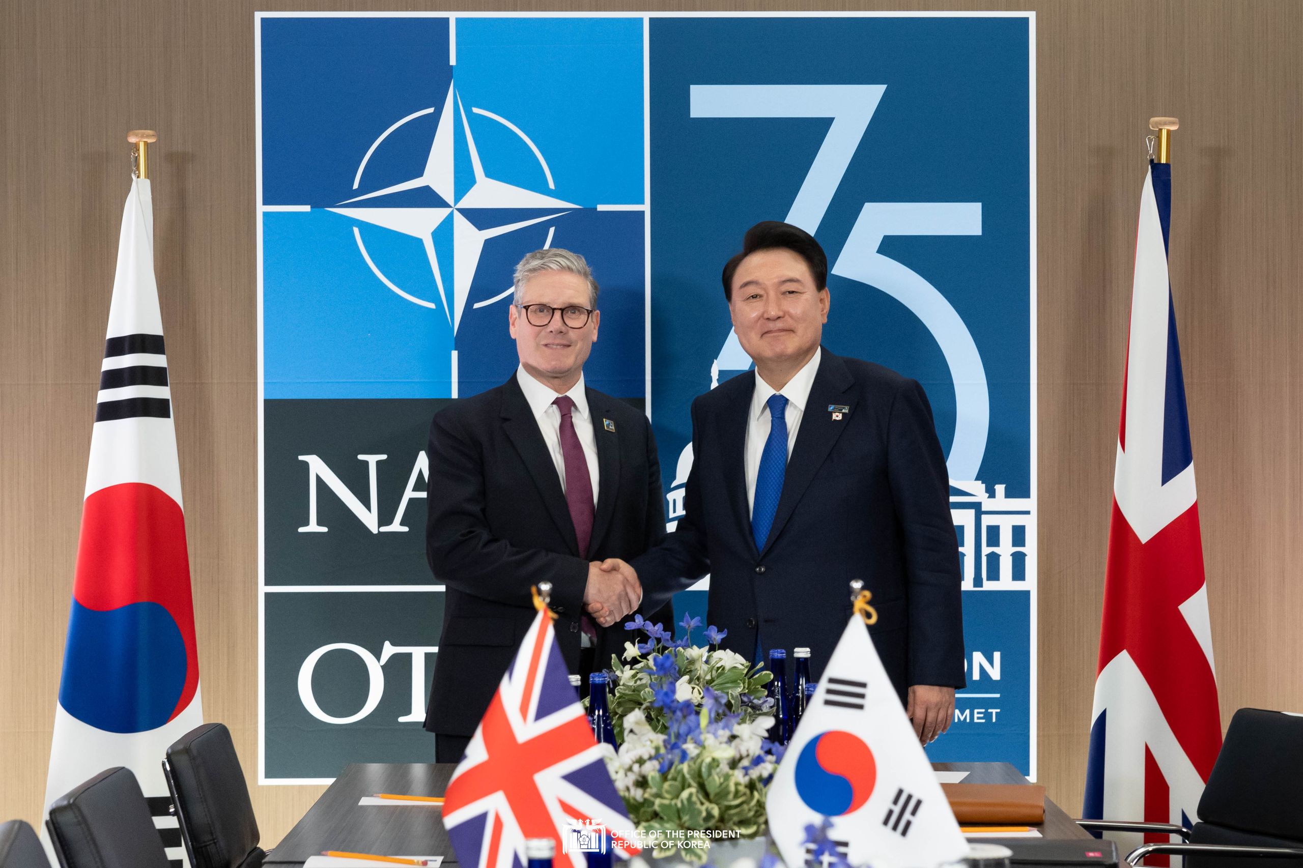 Korea-U.K. summit on the sidelines of the NATO Summit slide 1