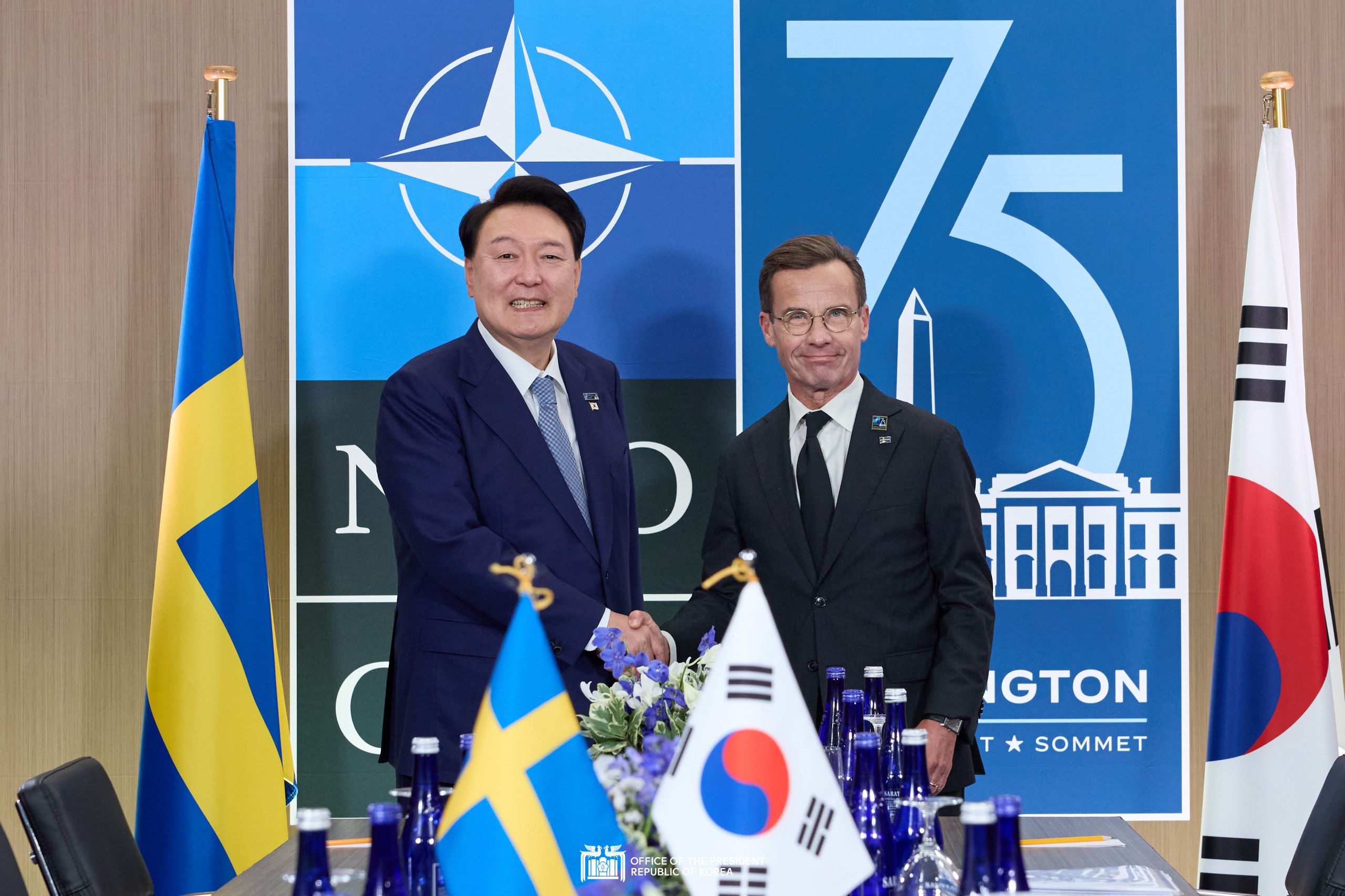 Korea-Sweden summit on the sidelines of the NATO Summit slide 1