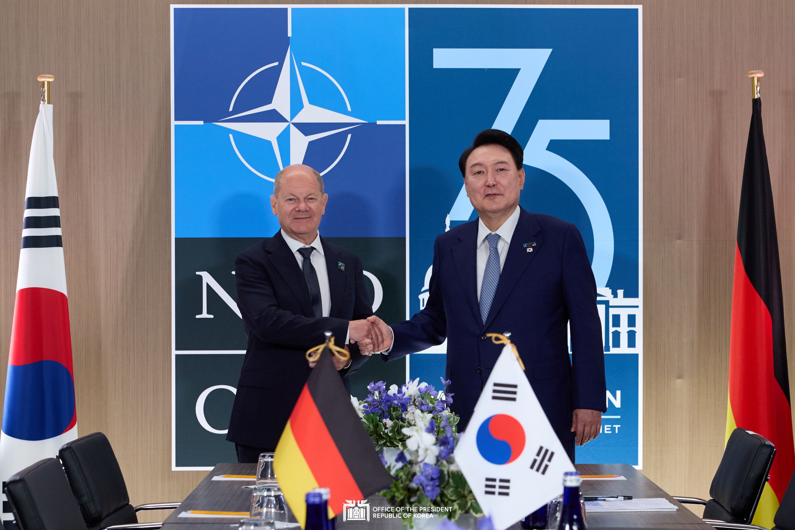 Korea-Germany summit on the sidelines of the NATO Summit slide 1