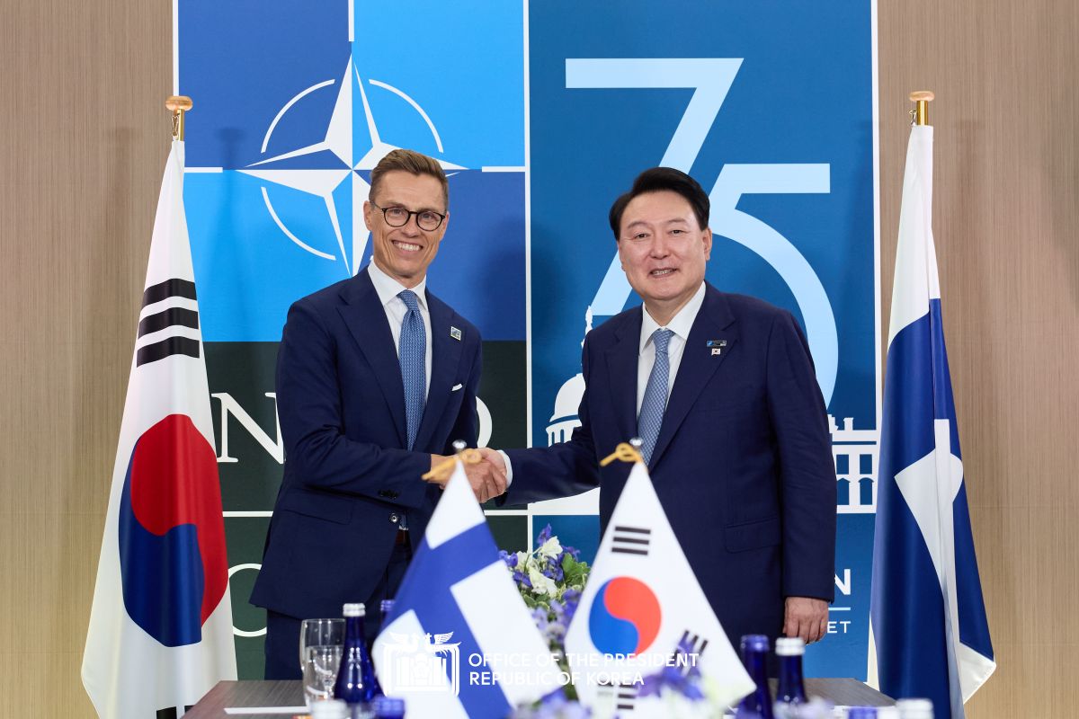 Korea-Finland summit on the sidelines of the NATO Summit