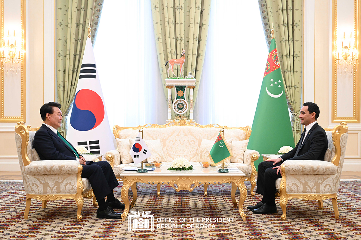 Korea-Turkmenistan one-on-one summit