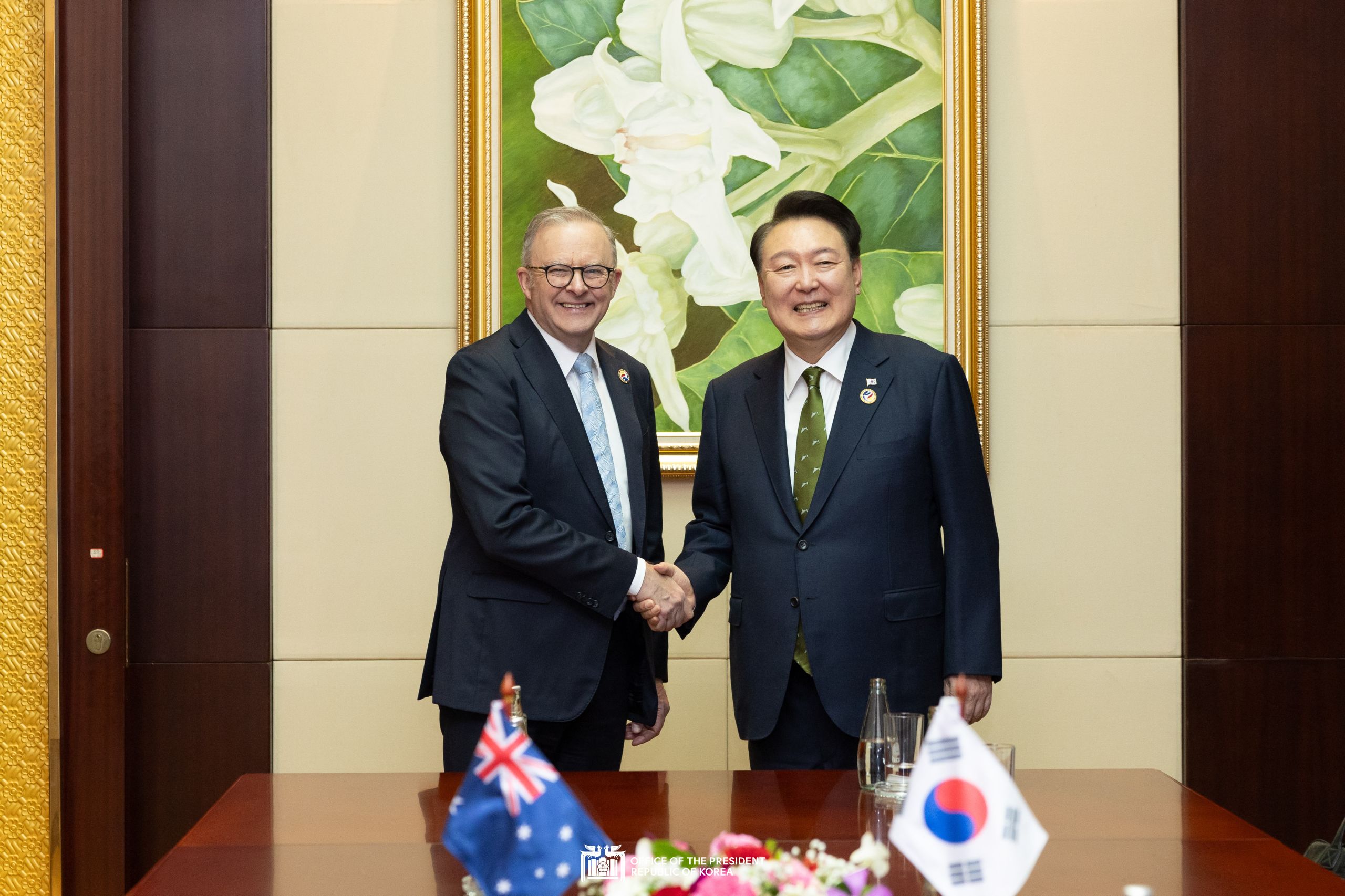 Korea-Australia Summit in Vientiane, Laos slide 1